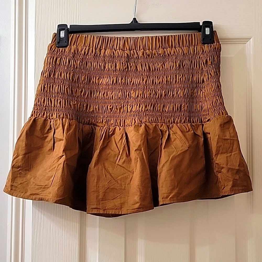 Endless Skort NWOT in Excellent Quality